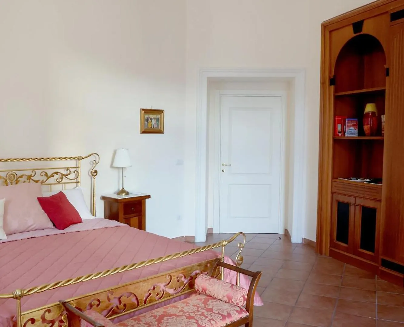 Mariu'S Sweet Home Naples Italy